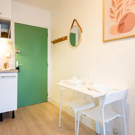 L'evasion Balcon Parking Gratuit Gare 15 Min Apartment Evreux